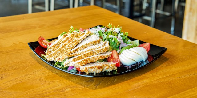 Pesto Turkey Cobb Salad Platter