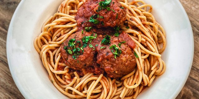Spaghetti & Meatballs