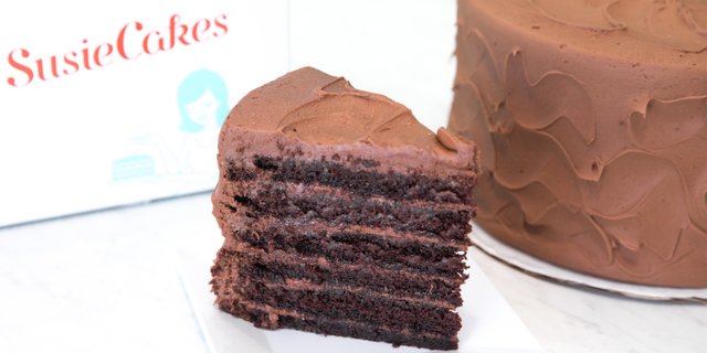 Old-Fashioned 6-Layer Chocolate Cake