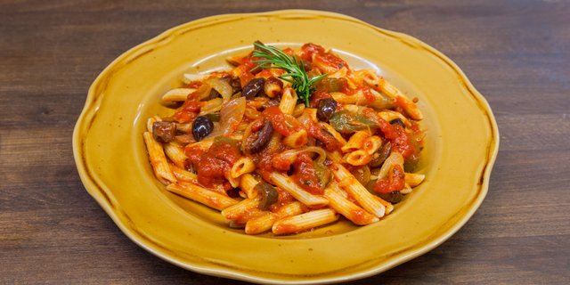 Penne Puttanesca