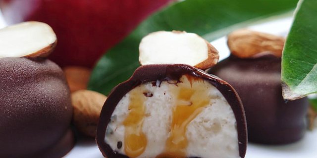 Candy Apple Bites Box