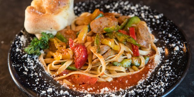 Stoplight Peppers & Pasta
