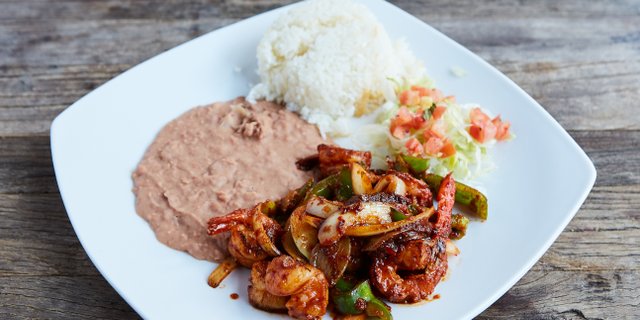 Spicy Shrimp Saltado