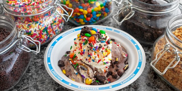 Spectacular Sundae Party