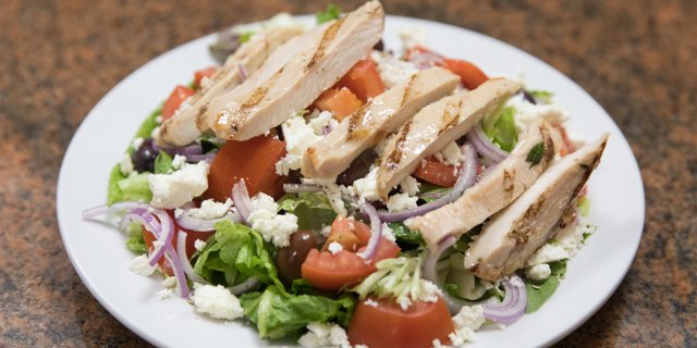 Grilled Chicken Greek Salad