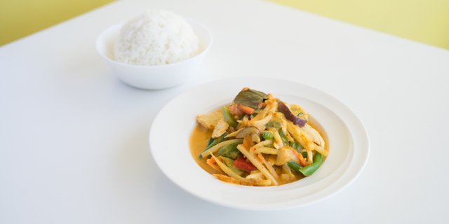 Red Curry Tray