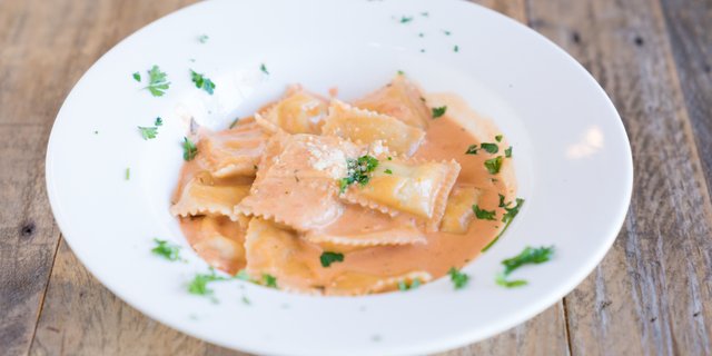 Cheese Ravioli Tray