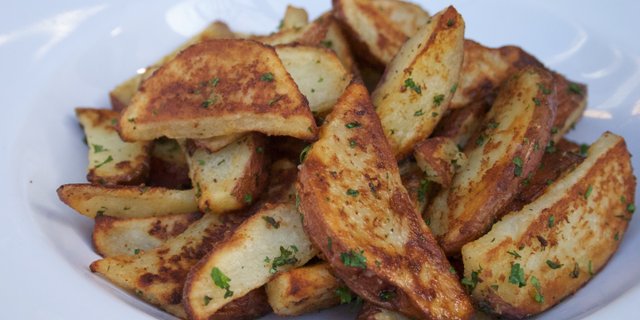 Potato Wedges w/ Roasted Garlic
