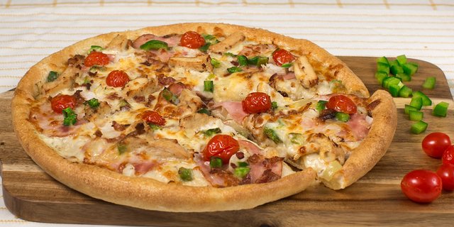 Ranch-Style Chicken Pizza