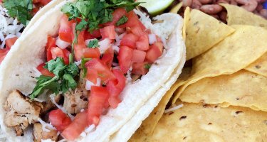 Una Mas Mexican Grill
