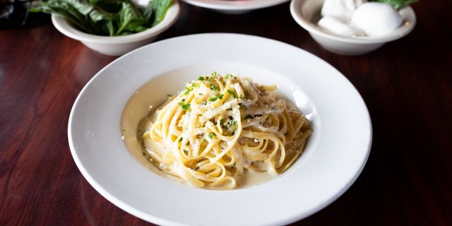 Fettuccine Alfredo