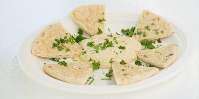 Hummus & Pita Platter