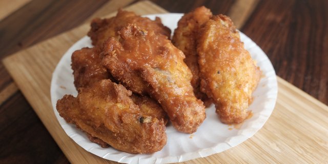 Crispy Puffed Buffalo Chicken Wings
