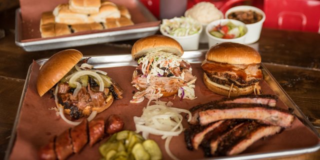 2 Meats & 2 Sides Package