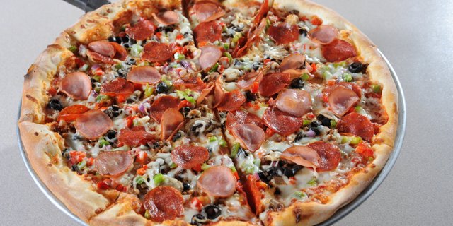 Sam & Louie's Best Pizza