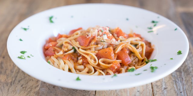 Pasta Pomodoro Tray