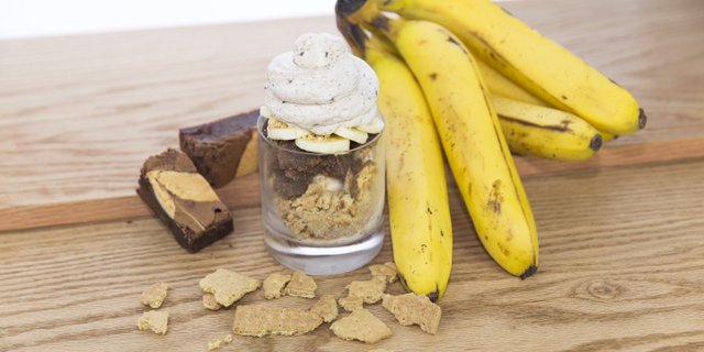 Build-Your-Own 8oz Sundae Bar
